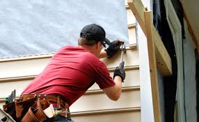 Siding Removal and Disposal in Roseburg North, OR